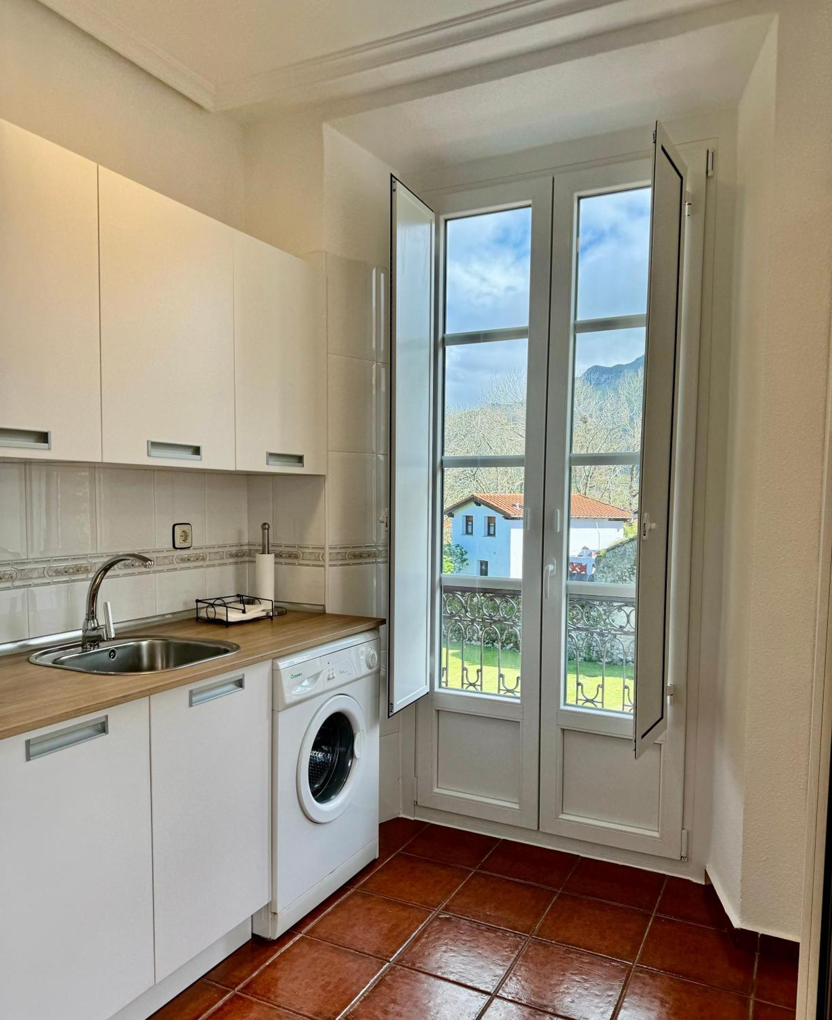 Apartamentos Santa Marina Llanes Exterior photo